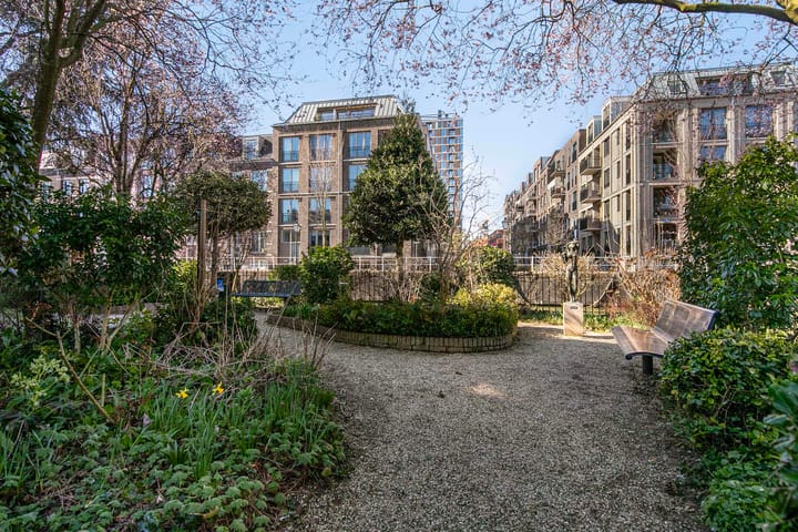 Foto 41 van Bemuurde Weerd O.Z. 71-B