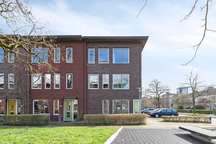 Photo 2 of Einthovenlaan 46