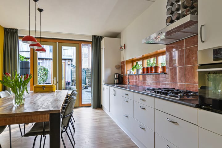 Foto 18 van Einthovenlaan 46