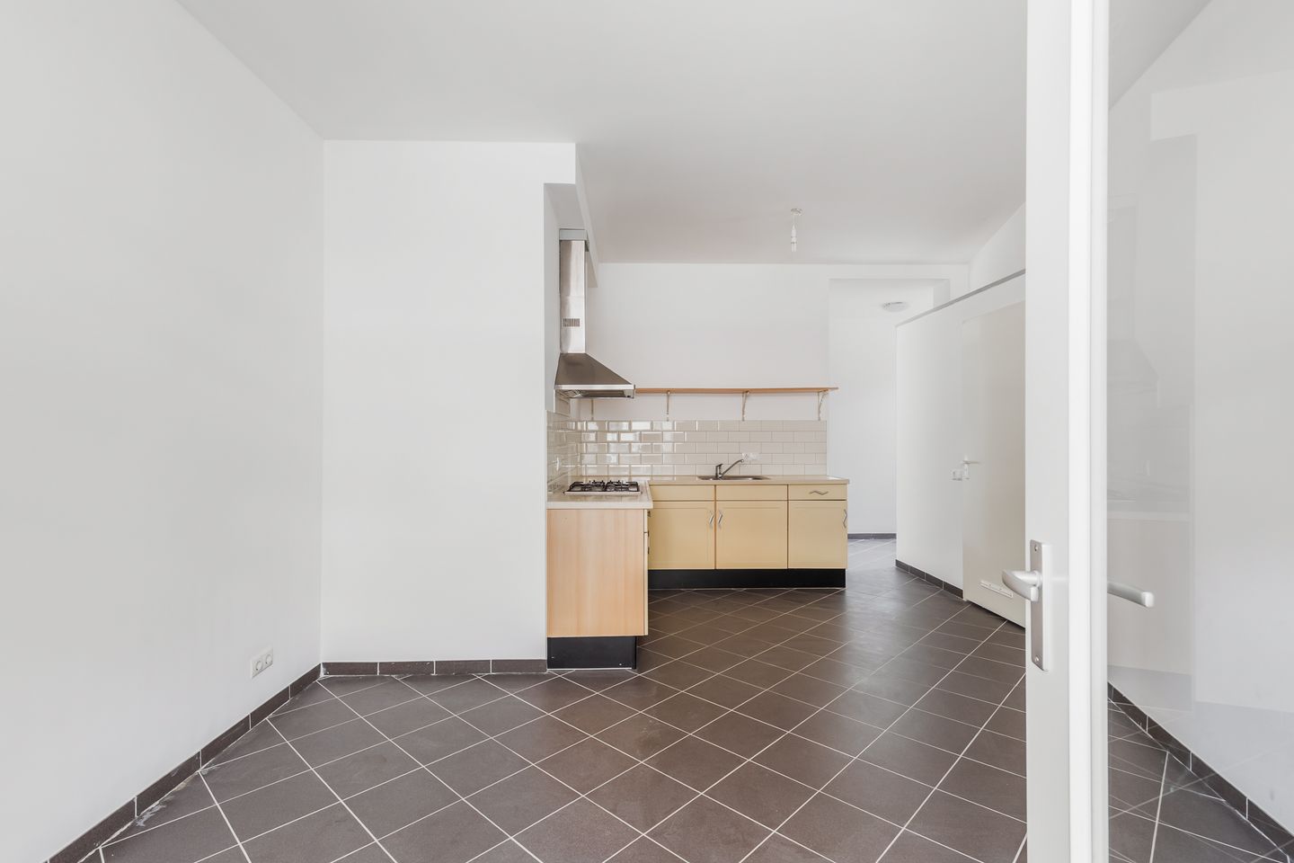 Photo 4 of Van Swindenstraat 4