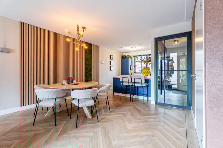 Photo 8 of Jacob van Oudenhovenstraat 44