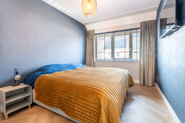 Photo 17 of Jacob van Oudenhovenstraat 44