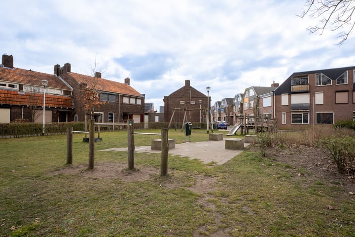 Photo 38 of Jacob van Oudenhovenstraat 44