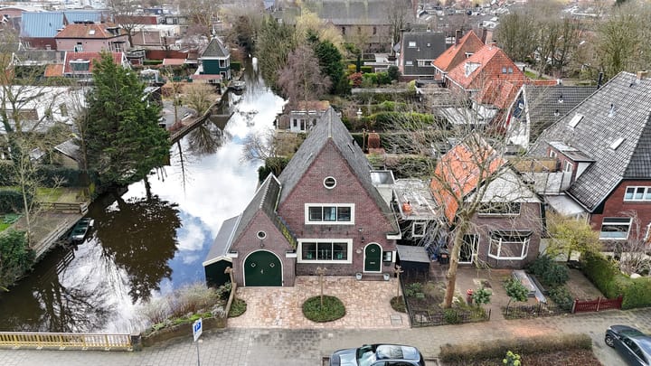 Badhuislaan 1