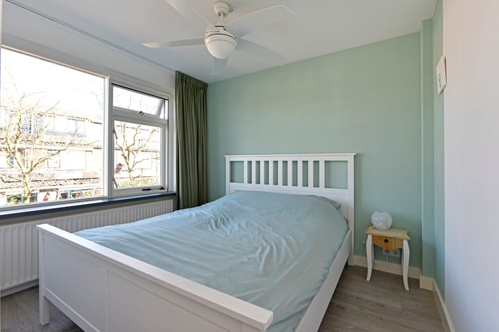 Photo 15 of P. van Schravendijkstraat 33