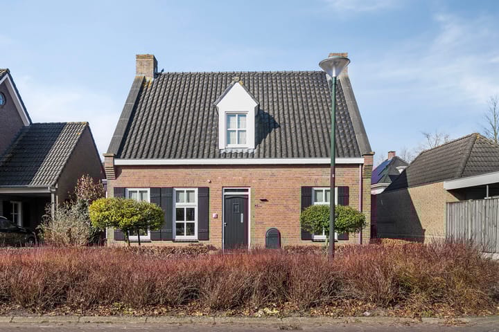Foto 40 van Sint Jansbloem 2