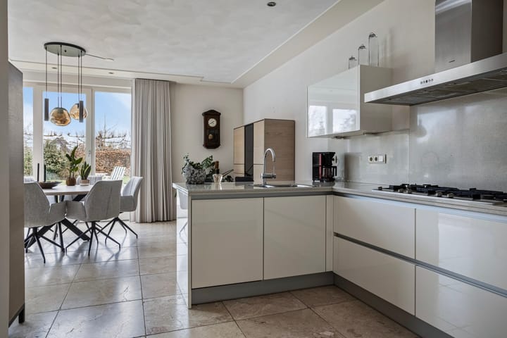 Foto 11 van Laan van Nieuw-Guinea 19