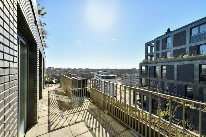 Foto 5 van Lutonhof 483