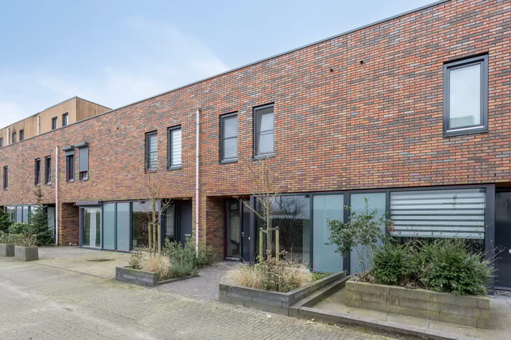 Photo 7 of Waardenburgstraat 85