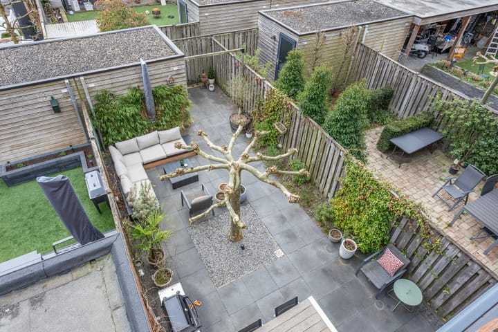 Photo 30 of Waardenburgstraat 85