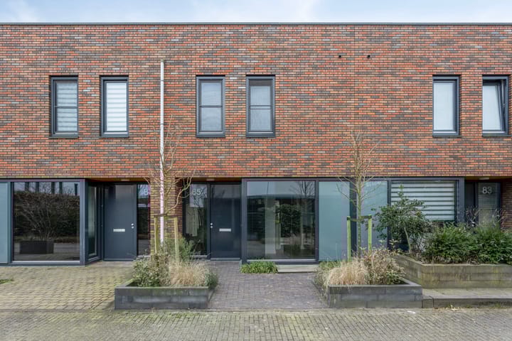 Photo 33 of Waardenburgstraat 85