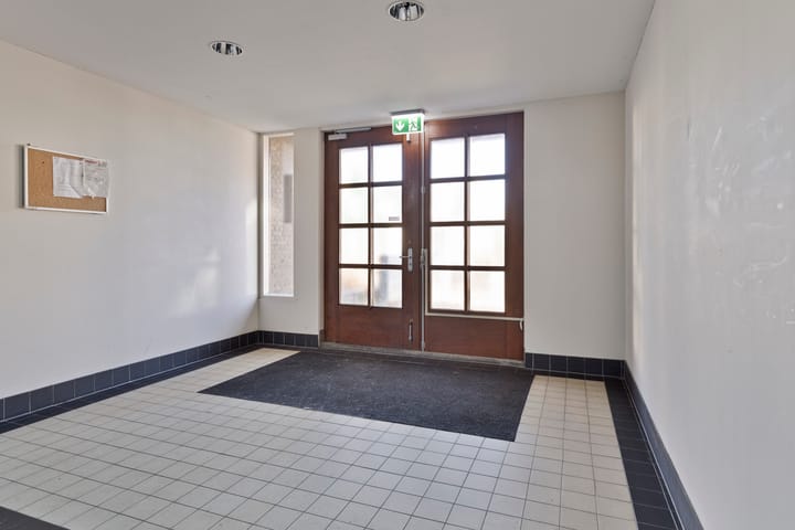 Photo 21 of Westzijde 213-F9