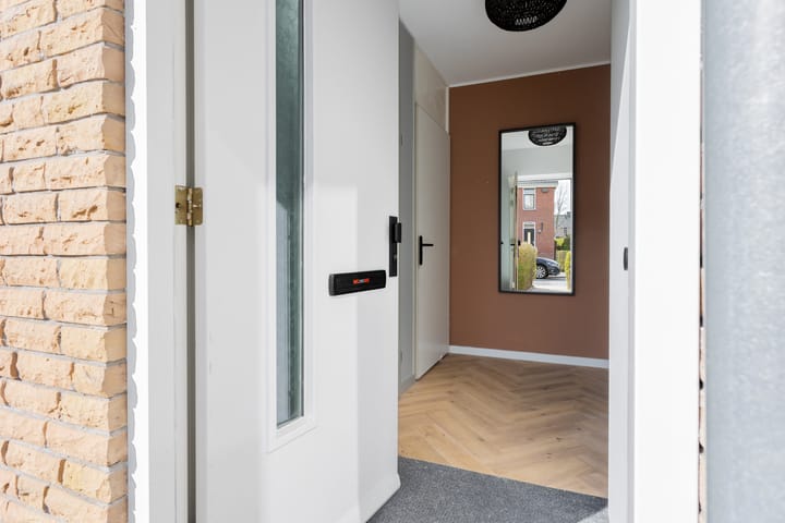 Foto 9 van Aluminiumstraat 21