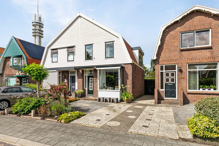 Koopwoningen - huizen te koop in [Funda]