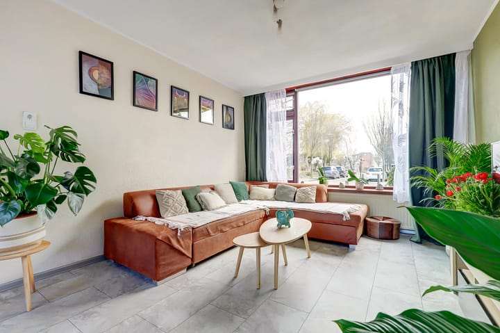 Foto 2 van A.J. van Reststraat 20