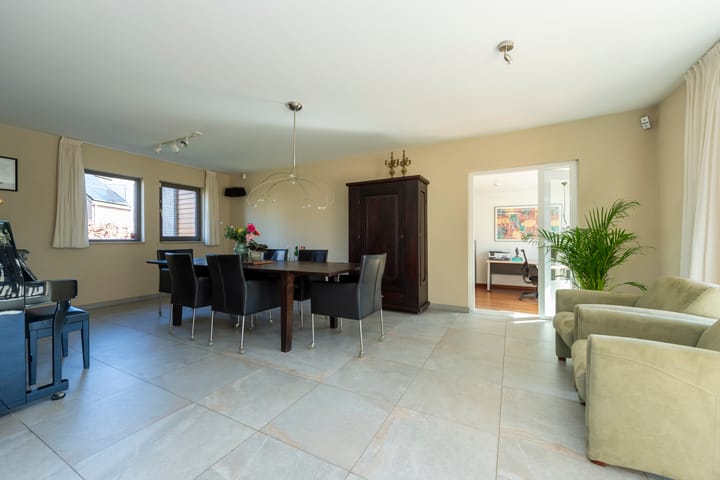 Foto 17 van Regge 93