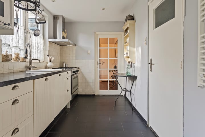 Photo 11 of Voorstraat 54