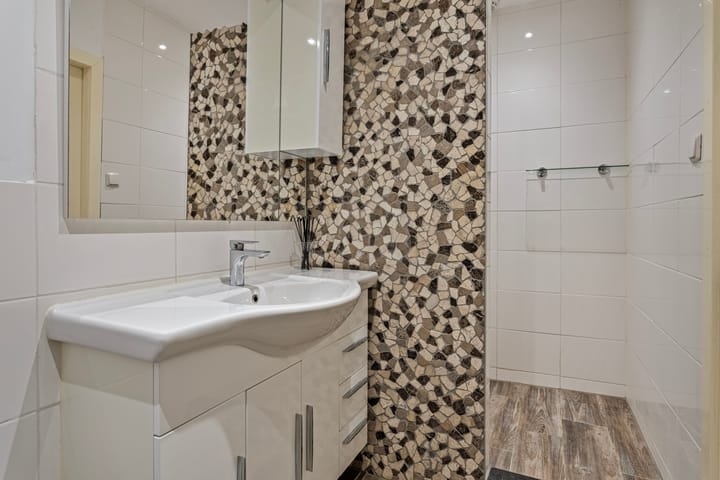 Photo 22 of Voorstraat 54