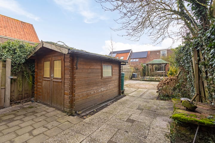 Photo 25 of Voorstraat 54
