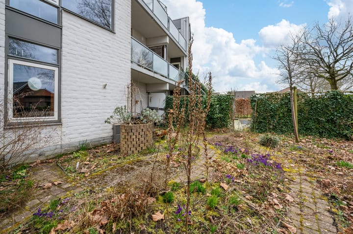 Photo 19 of Van Brerostraat 22