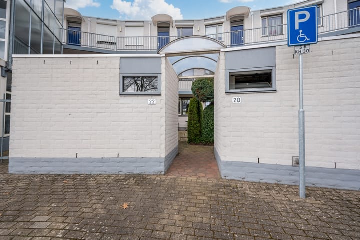 Photo 25 of Van Brerostraat 22