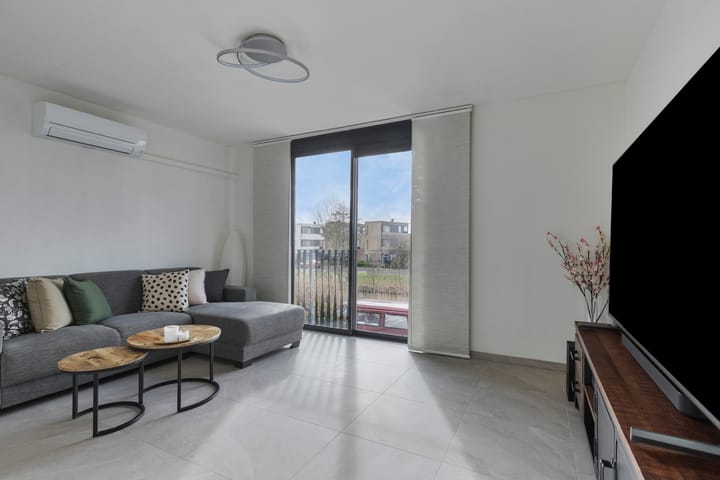 Foto 3 van Zwarte Specht 48