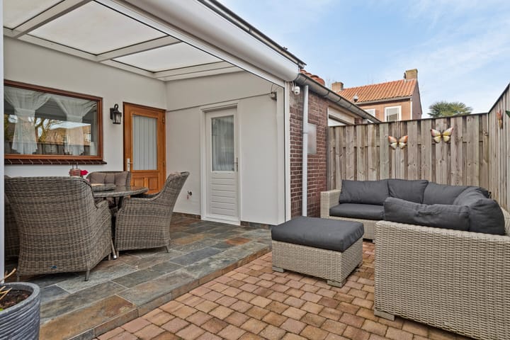 Foto 24 van Acaciasingel 75