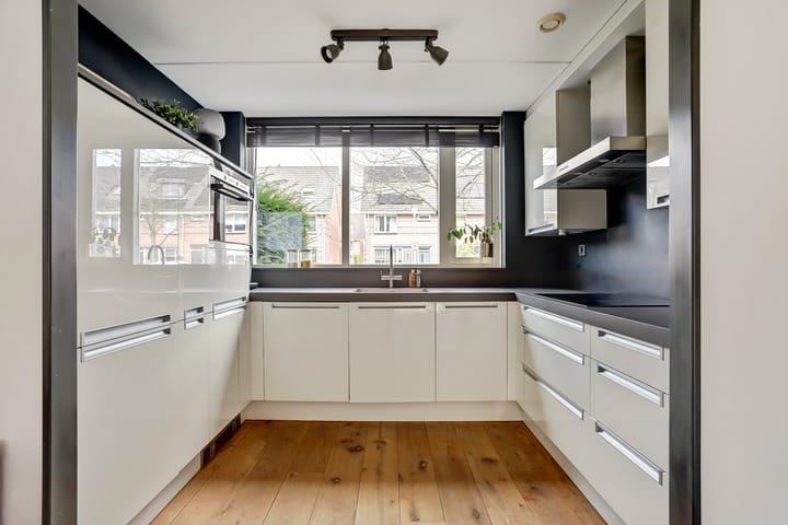 Foto 2 van Maria van der Duinstraat 9