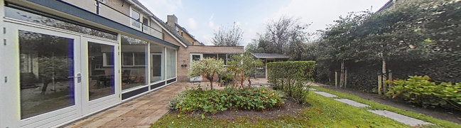 Achtertuin