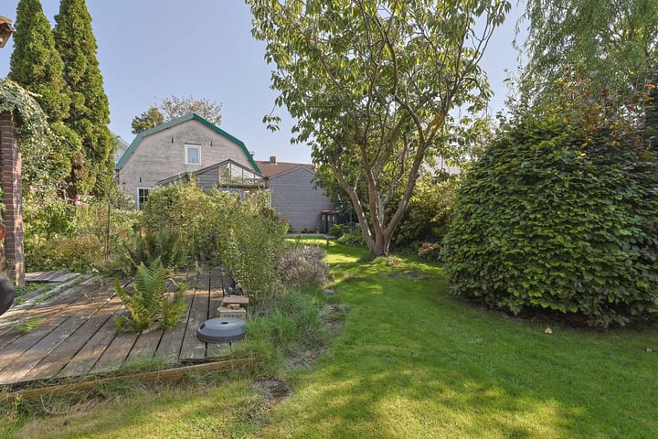 Photo 3 of Middelweg 122