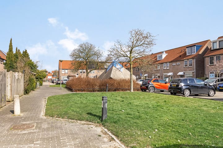 Foto 36 van Tarwestraat 57