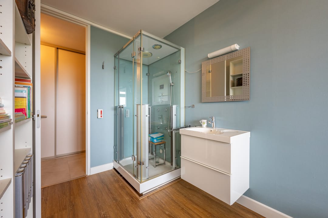 Foto 23 van van Vredenburchweg 609