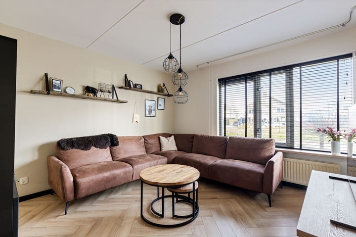 Foto 10 van Helmhout 54