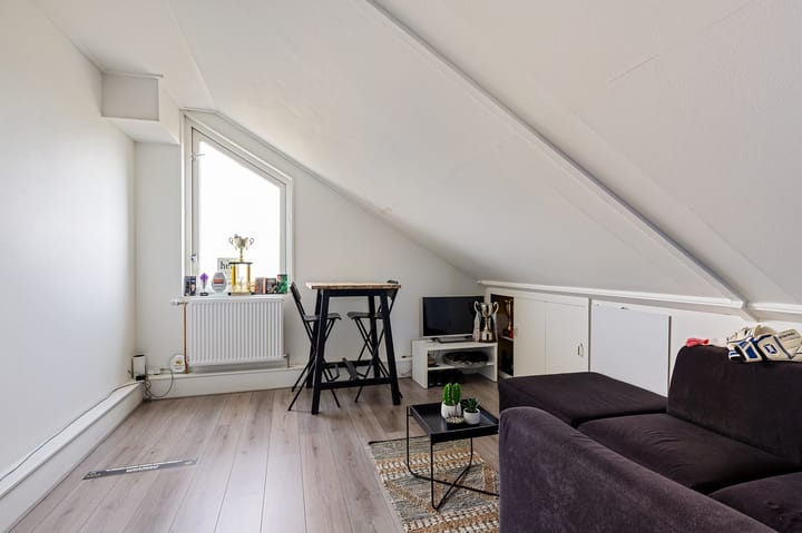 Foto 35 van Helmhout 54