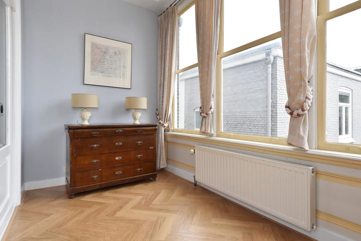 Foto 17 van Obrechtstraat 227