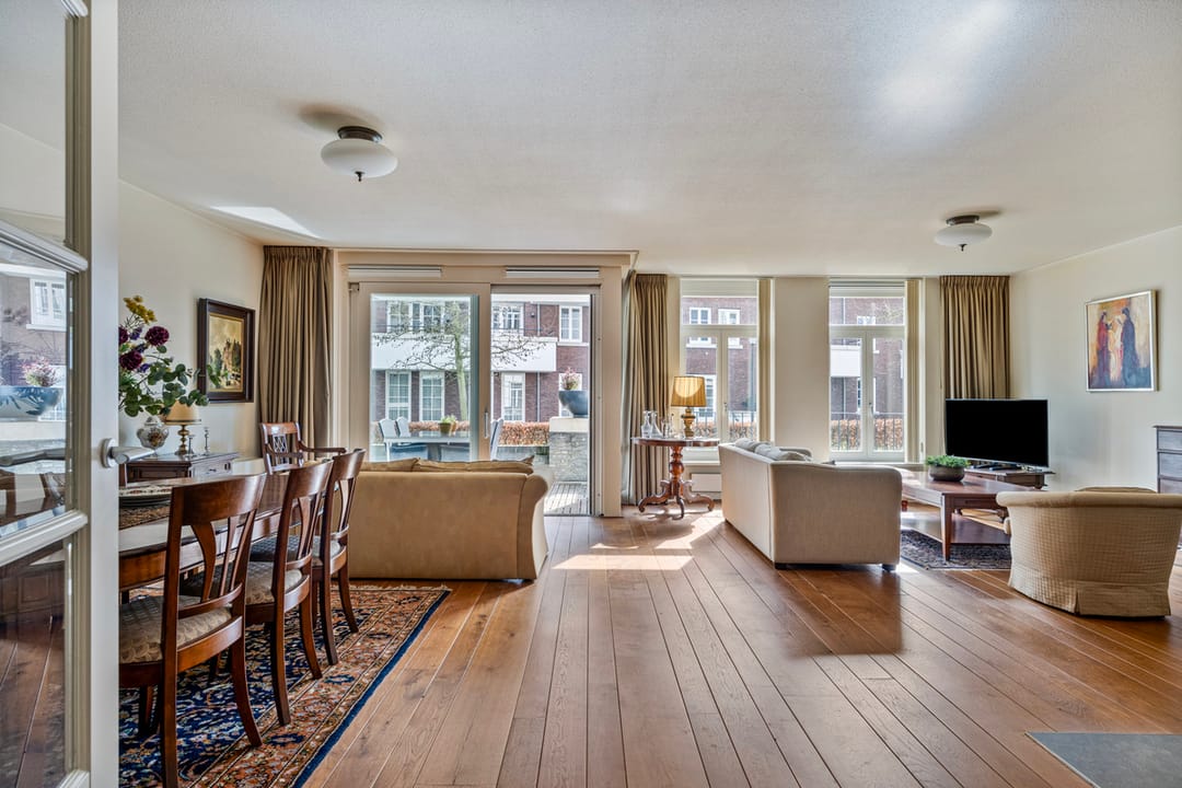 Photo 2 of Castellanie 50