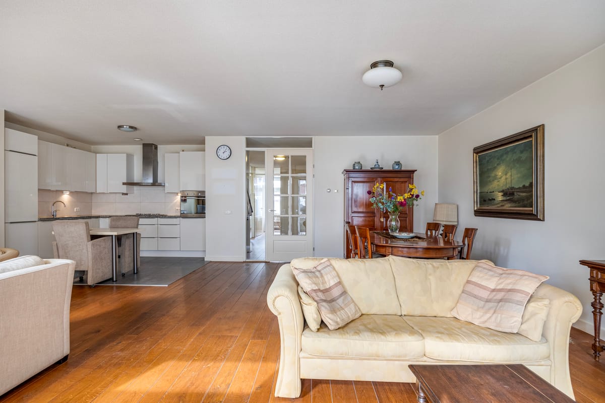 Photo 15 of Castellanie 50