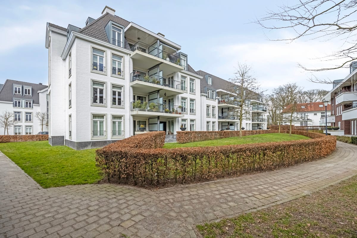 Photo 33 of Castellanie 50