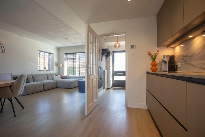 Foto 12 van Emmastraat 37