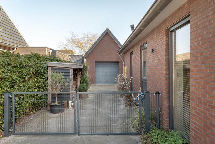 Photo 44 of Binnenbaardt 4