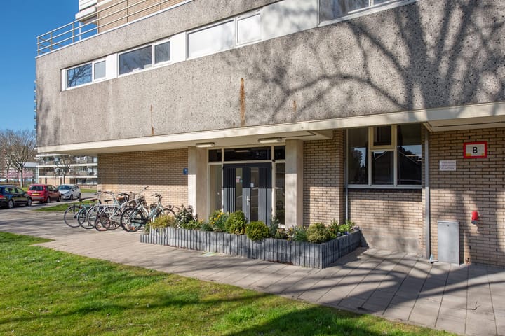 Photo 6 of Willemstraat 108