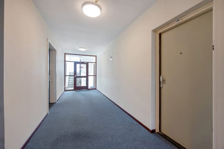 Photo 8 of Willemstraat 108