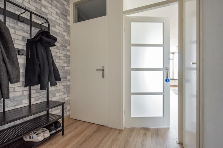 Photo 10 of Willemstraat 108