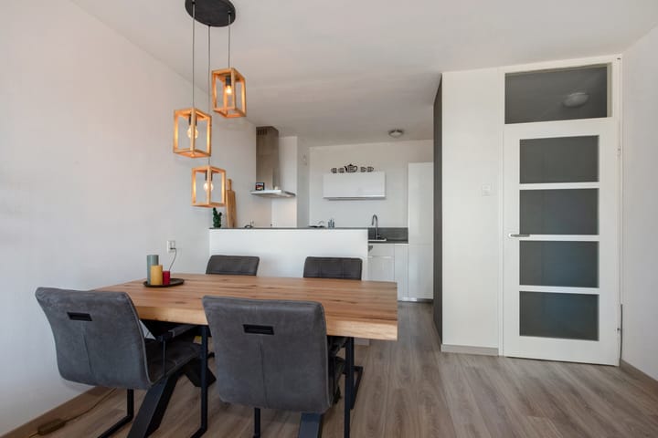 Photo 15 of Willemstraat 108