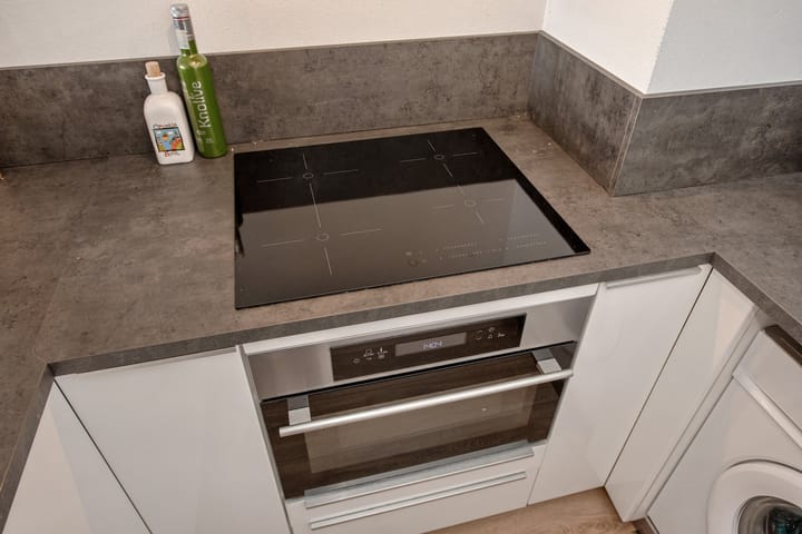 Photo 18 of Willemstraat 108