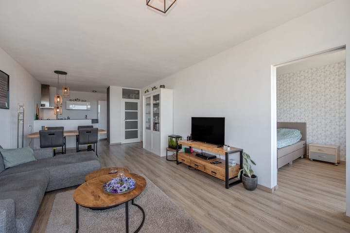 Photo 23 of Willemstraat 108