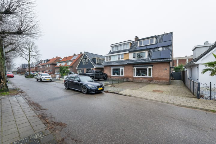 Foto 28 van Iepenlaan 27