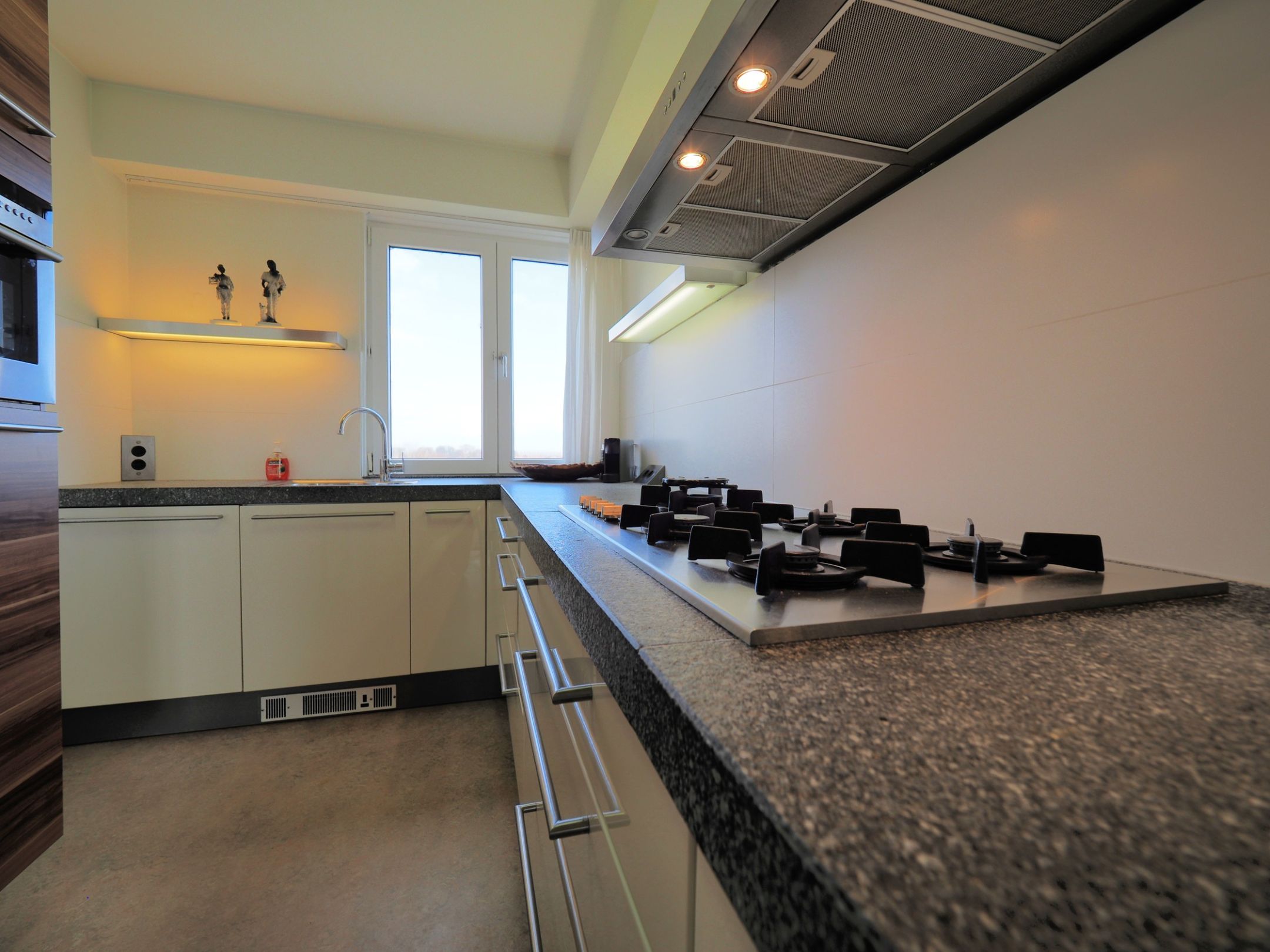 Foto 30 van Menno ter Braakstraat 46