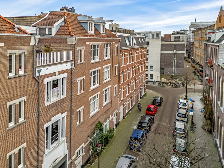 Photo 27 of Pieter Aertszstraat 129-3