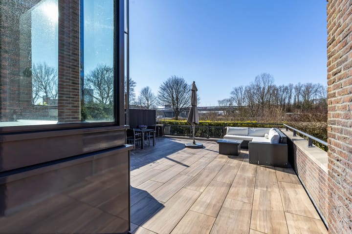 Foto 54 van Klaas Buistlaan 14